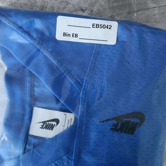 Nike Lab Top Womens L Collection Tee Hyper Cobalt Blue Crop Top V Neck Pullover - Picture 13 of 14